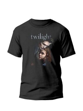 Men’s twilight graphic tee Sz M 104